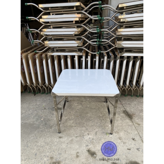Bàn inox chữ nhật chân gấp vào mặt bàn